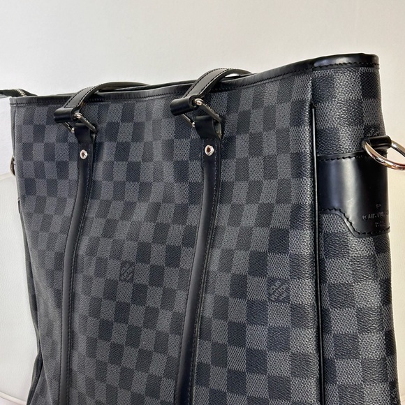 LV Louis Vuitton Graphite Shoulder Bag Checkered Graphite (Men’s) - Picture 3 of 10
